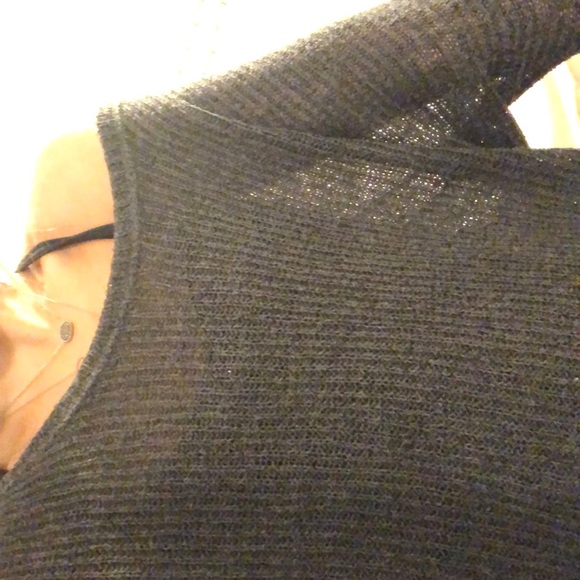 Grey sweater - Picture 2 of 4